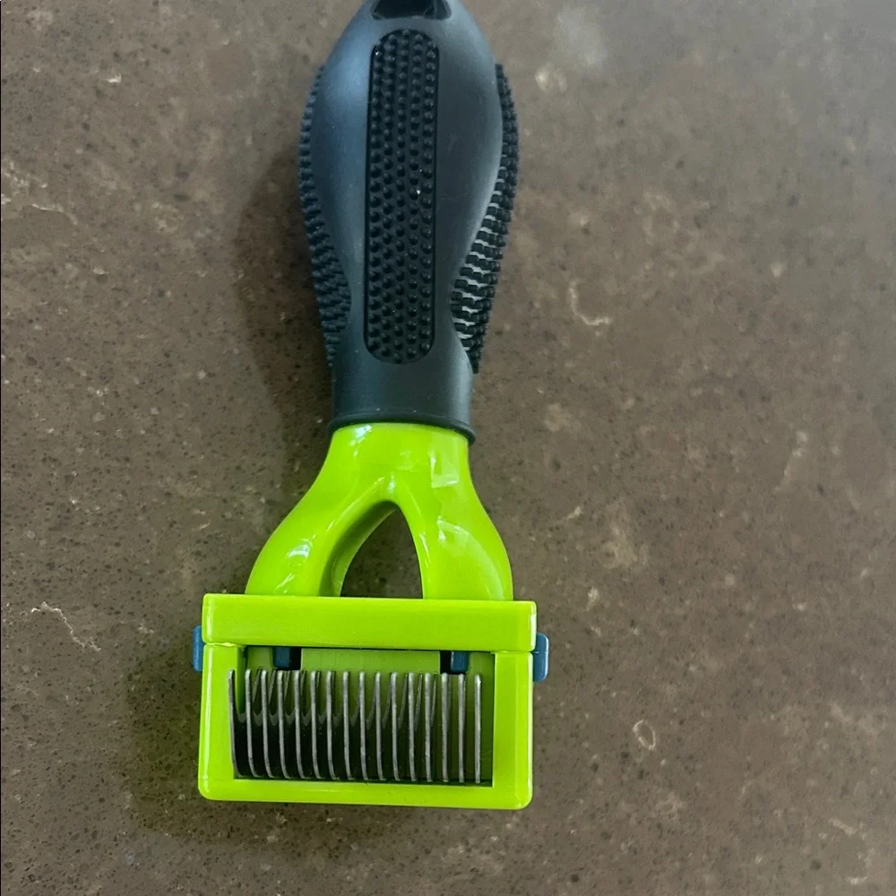 Brookstone & furminator Deshedding Grooming Tool bundle